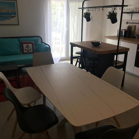 Land And Sea Apartment Primošten Екстериор снимка
